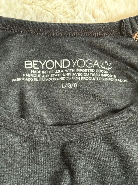 Beyond Yoga Colorblock Cropped Long Sleeve Top Athleisure Activewear L - Picture 3 of 5